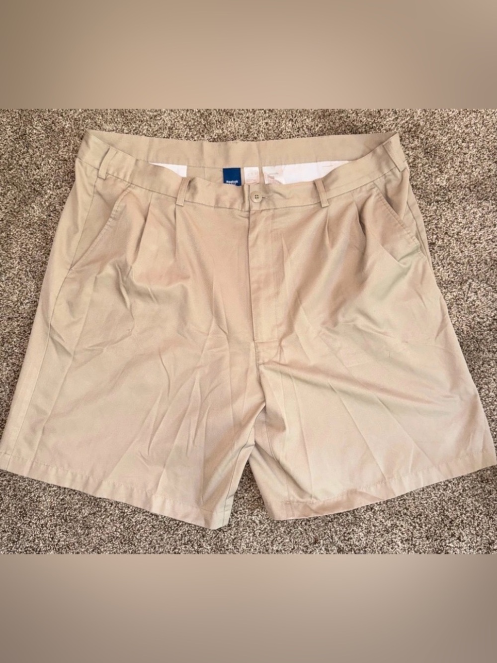 Reebok Golf Size 44 Tan Shorts - 8 Inch Inseam